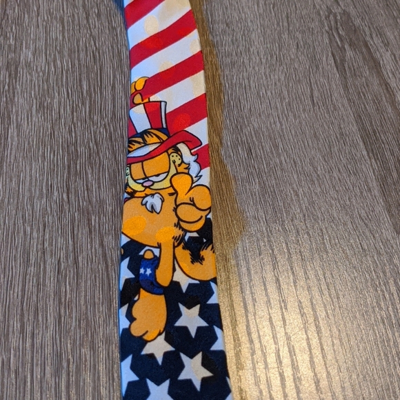 Paws Addiction Garfield American Flag Tie - Picture 3 of 7